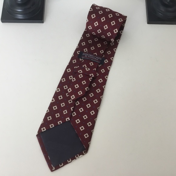 Roundtree & Yorke Burgundy Men’s Silk Tie - Picture 2 of 6
